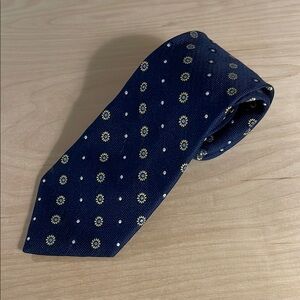 Chaps Navy and Yellow Floral Men's Tie 100% Silk Handmade